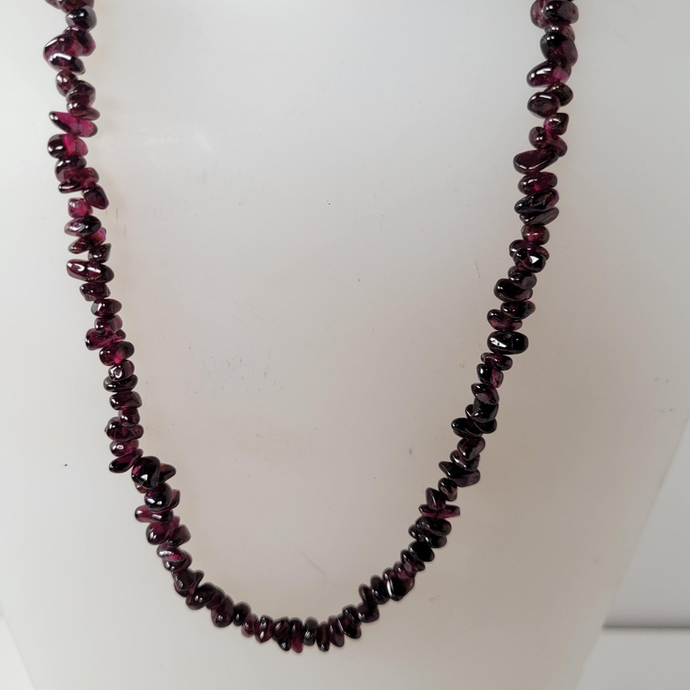 Garnet Gemstone Chip Bead Necklace Small Red Barrel‎ Clasp 18in Stones Tested